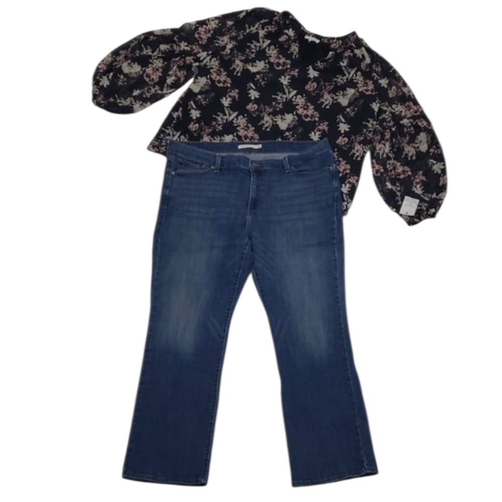 Levi's 415 Classic Boot Jeans High Waist Rise Dark Wash Embroidered Details Y2K